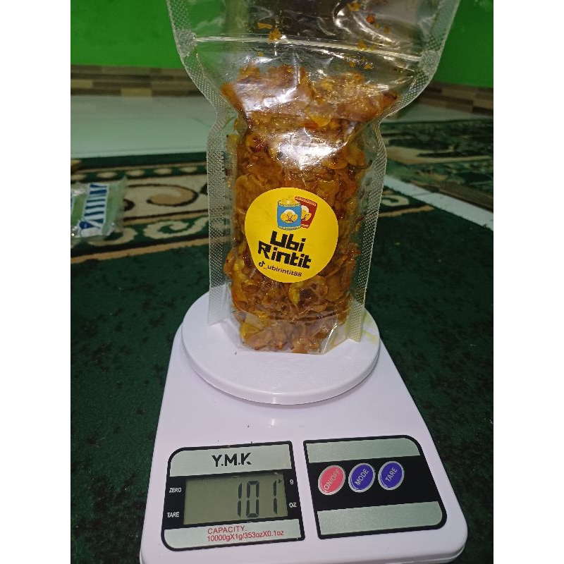 

Keripik kripik ubi balado pedas extra daun jeruk asli 100g