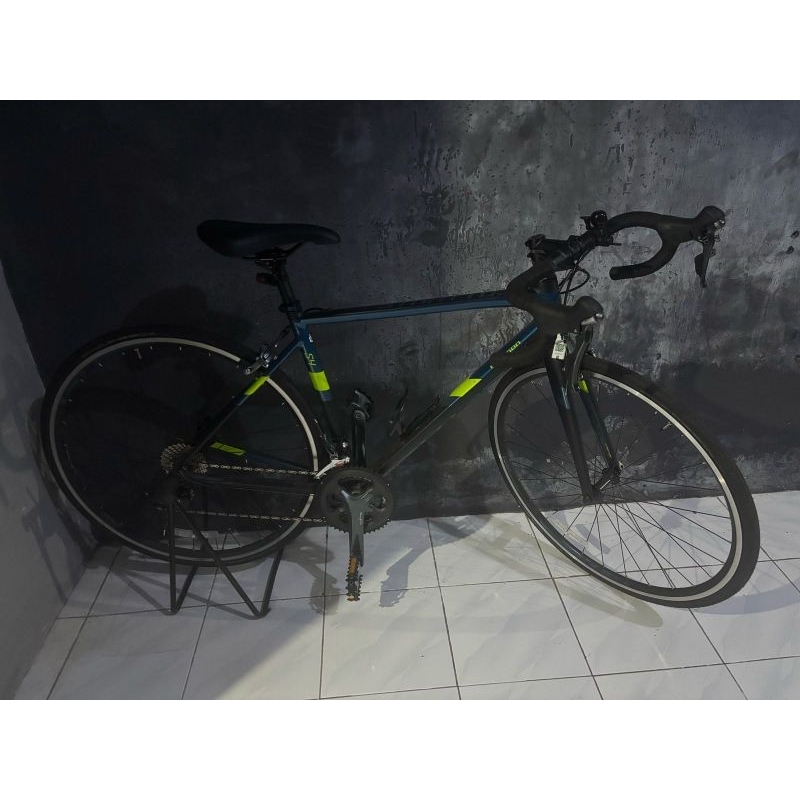 SEPEDA BALAP POLYGON STRATTOS S4 ROAD BIKE PRELOVED