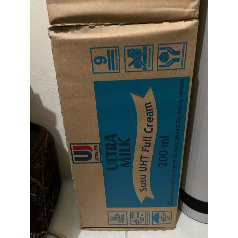 

Susu Ultramilk 2 kardus