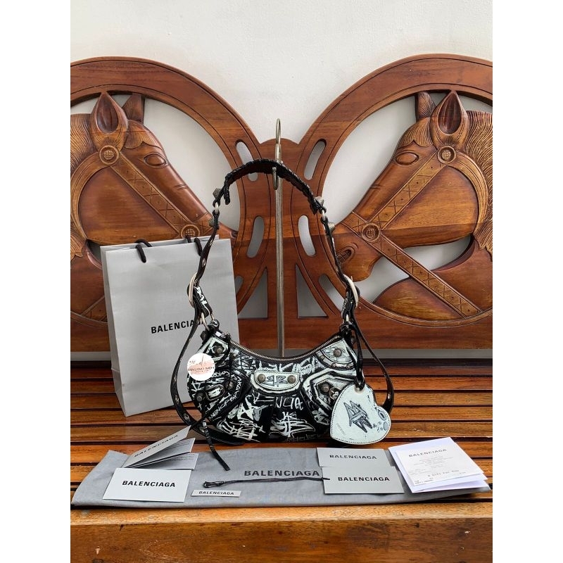 ready balen le cagole grafiti xs 100% authentic/ original