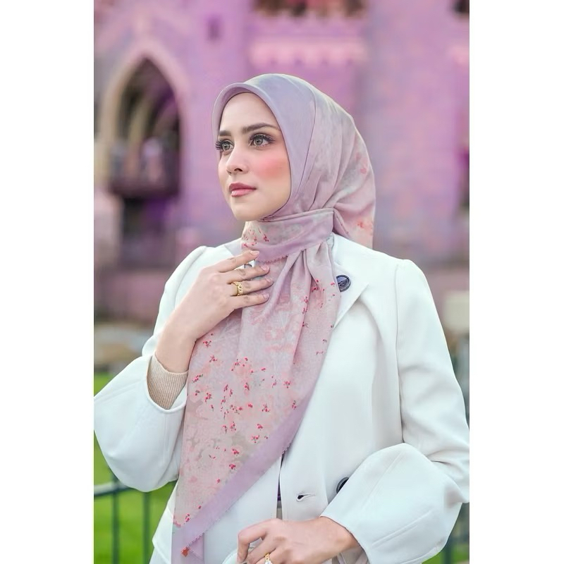 Buttonscarves Jubilation