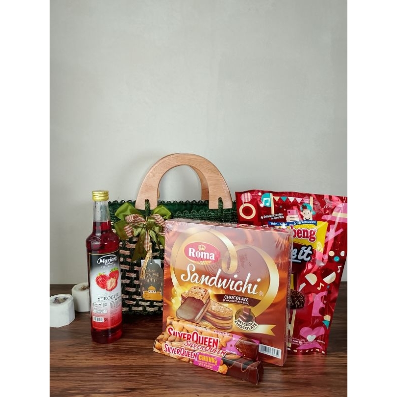 

PAKET HAMPERS BIG | LEBARAN