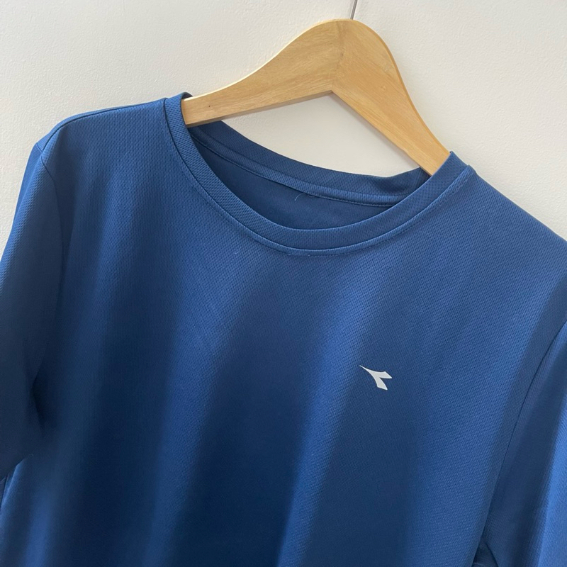 Kaos Olahraga Diadora Pria Navy size L/XL