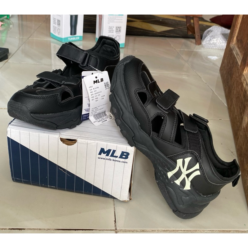 Sepatu Sandal MLB impor