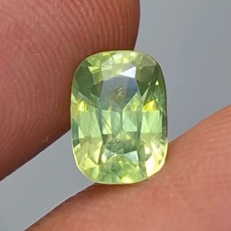 Natural Green Zircon 1.50ct NTD