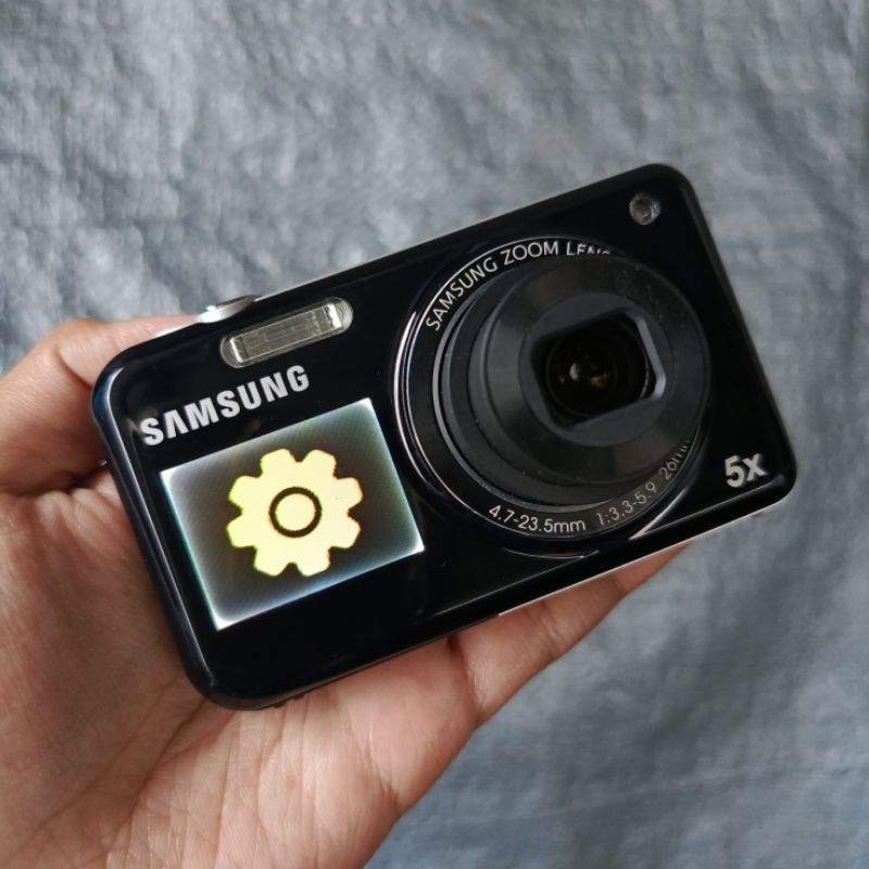 Kamera Digital Samsung PL120 Dual LCD Digicam Samsung