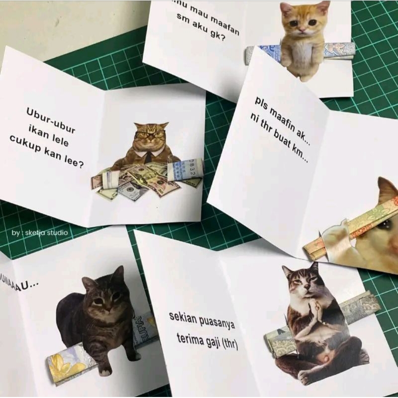 

Kartu THR Amplop Lebaran Meme Kucing 3D Karton Satuan