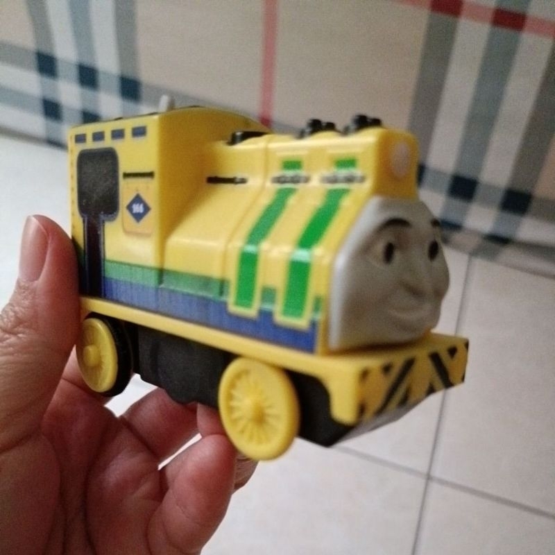 Thomas and friends motorized diecast raul