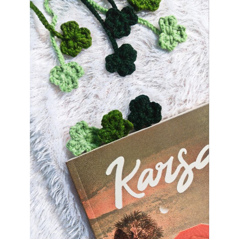 

Clover Bookmark Crochet Pembatas Buku Rajut Daun Clover 3 Kelopak