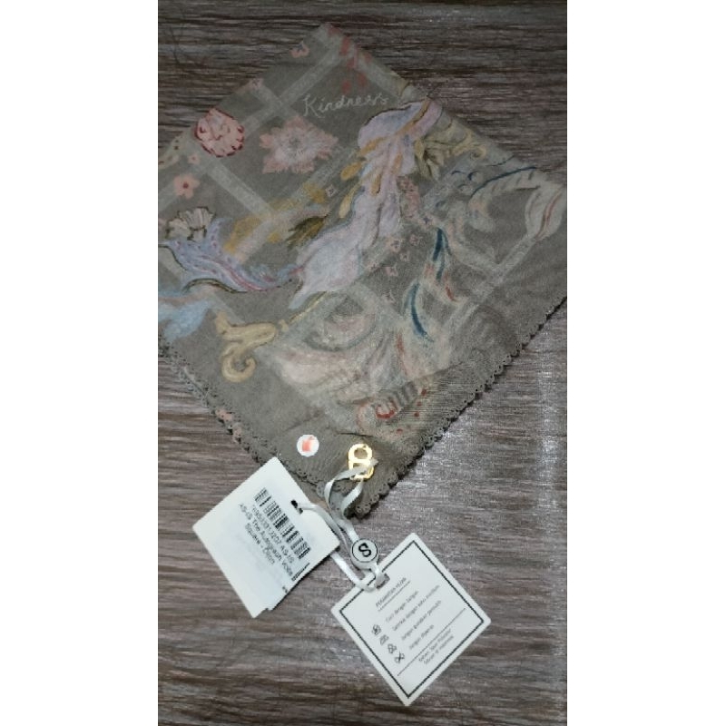 buttonscarves autograph dijon as is