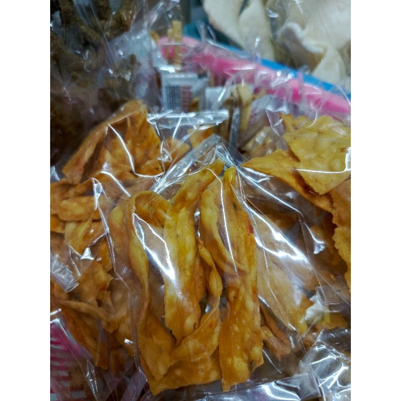 

Kripik Pangsit Pedas Ecer