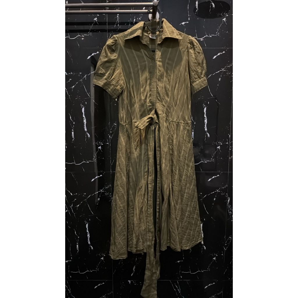PRELOVED EUN MIDI DRESS WITH SLIT ARMY STRIPE / BLOUSE PANJANG DENGAN EKOR HIJAU GARIS / Gaun Panjan