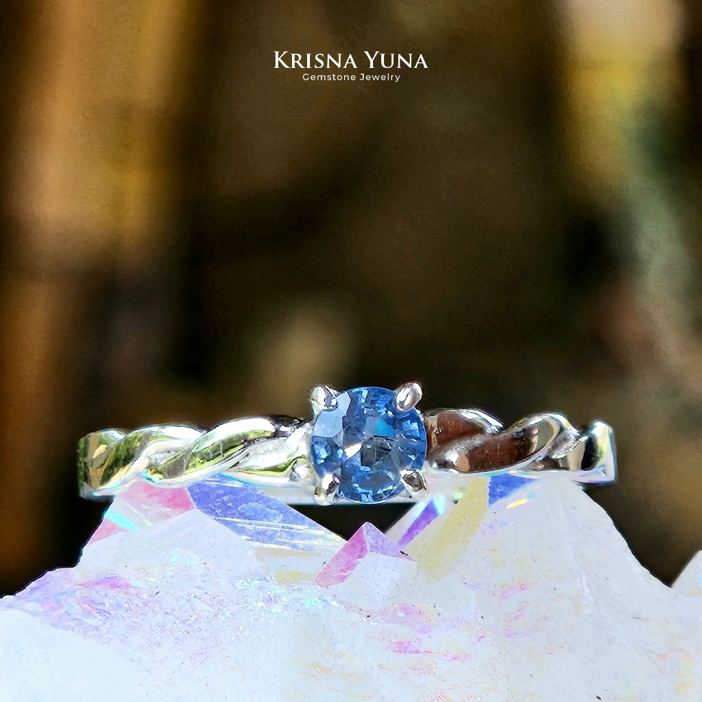 Natural Srilankan Blue Sapphire Ring