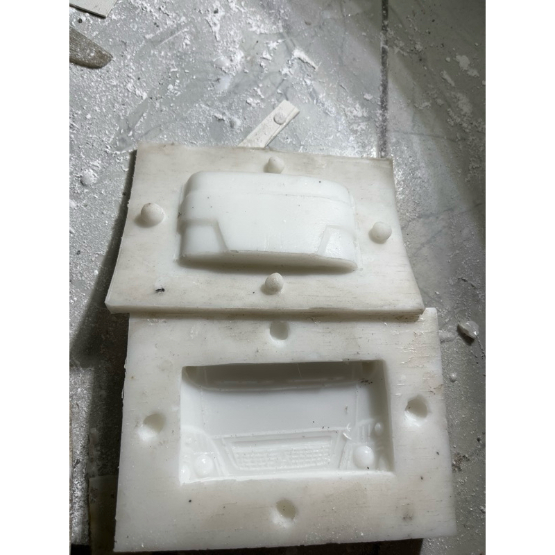 cetakan face canter miniatur truk plastik