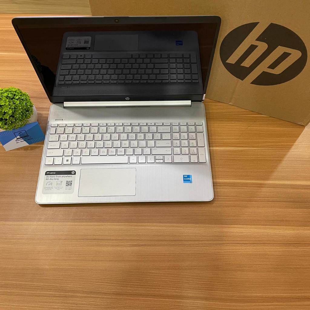 HP 15 RAM 8GB SSD 256 BARU / BNOB
