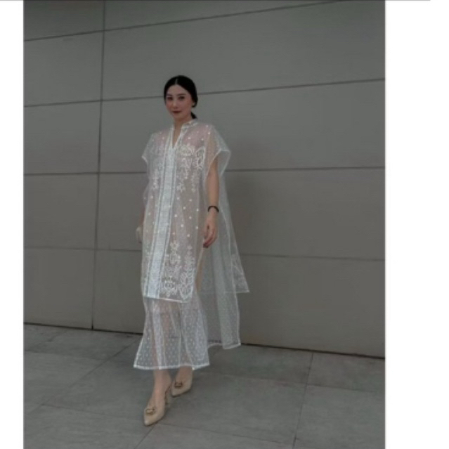 Aura Label - Tabita Outer