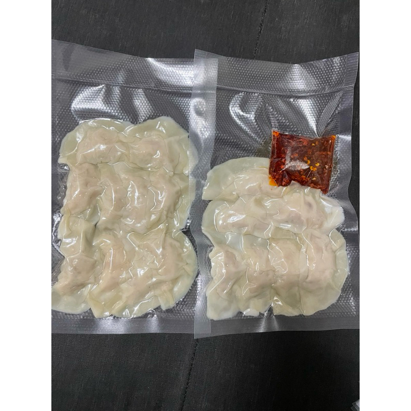 

Dumpling Ayam isi 10pcs & 7pcs dengan chili oil