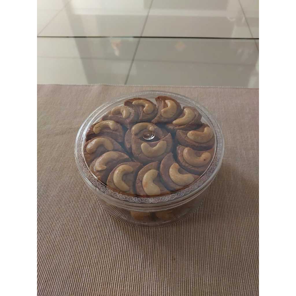 

Kue Khas Lebaran Kue Coklat Kacang Mede Per 1 Toples