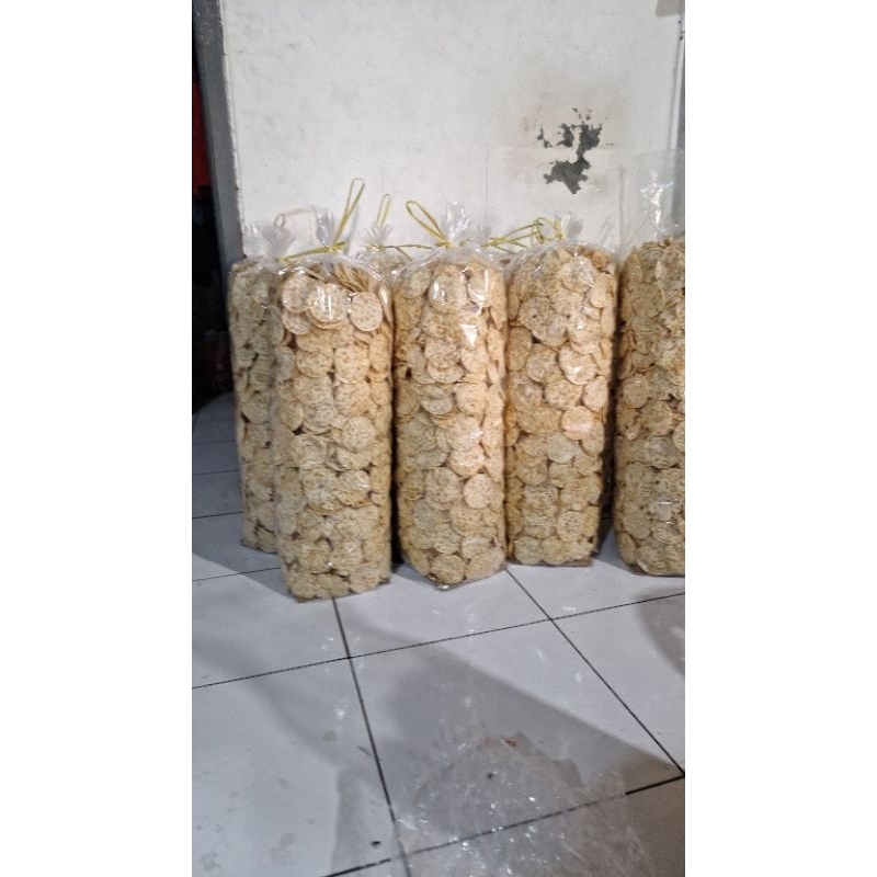 

KERIPIK TEMPE SAGUOLEHOLEHKHASBANDUNG