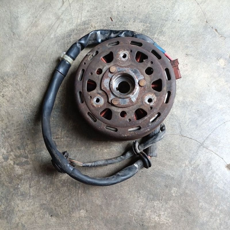 Maghnit Spoll Vario 110 LED/K-46,Original,Bekas Copotan Motor