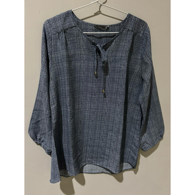 Preloved St.Yves Kemeja Kantor Wanita / Preloved St.Yves Atasan Wanita