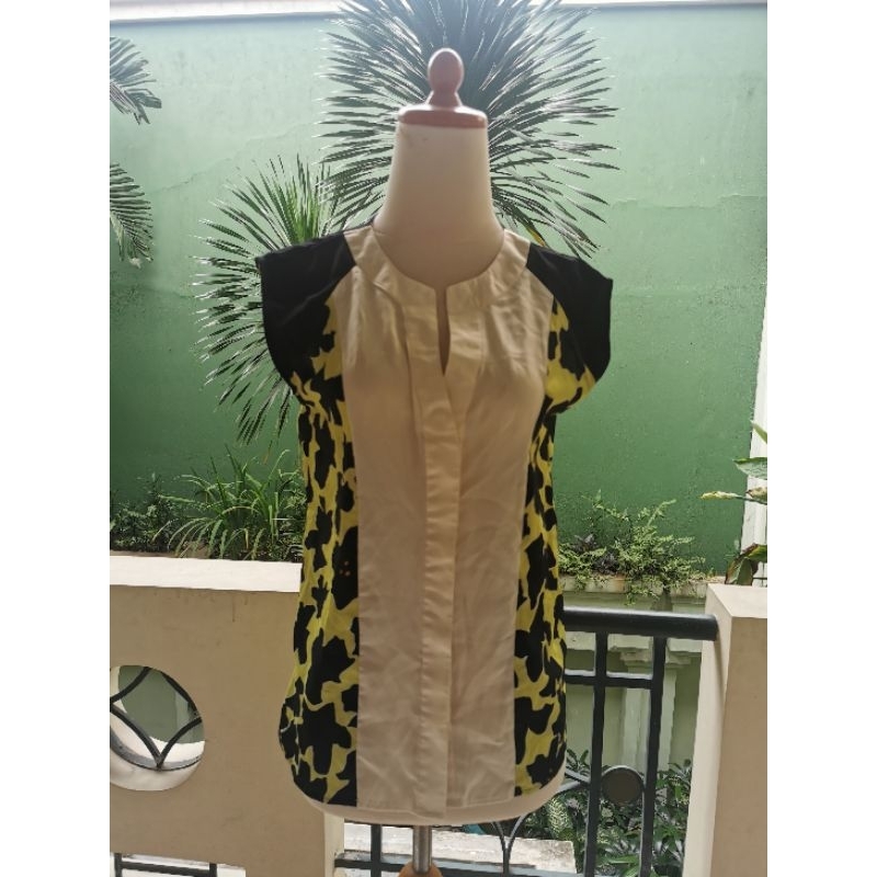 preloved Bloom Et Champs Black Yellow Flower Top ALL SIZE