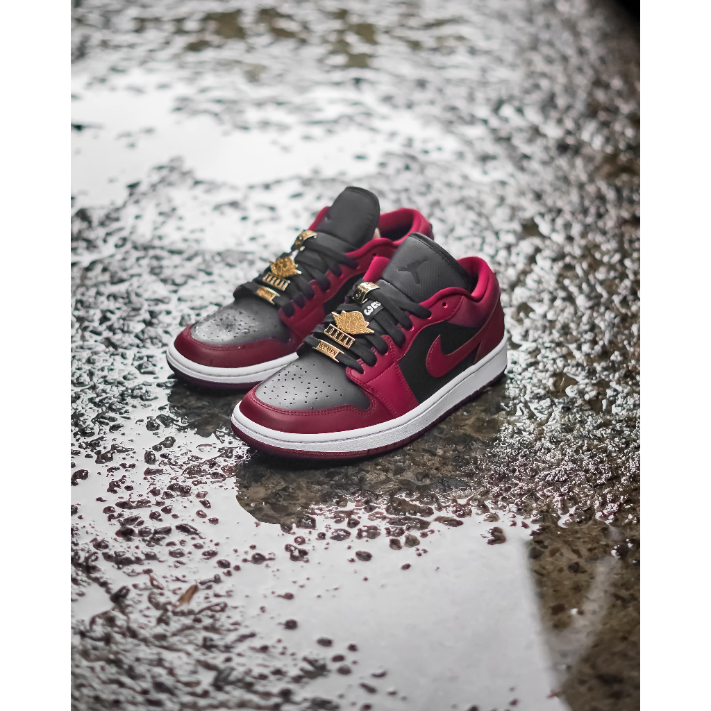Air Jordan 1 Low Beetroot