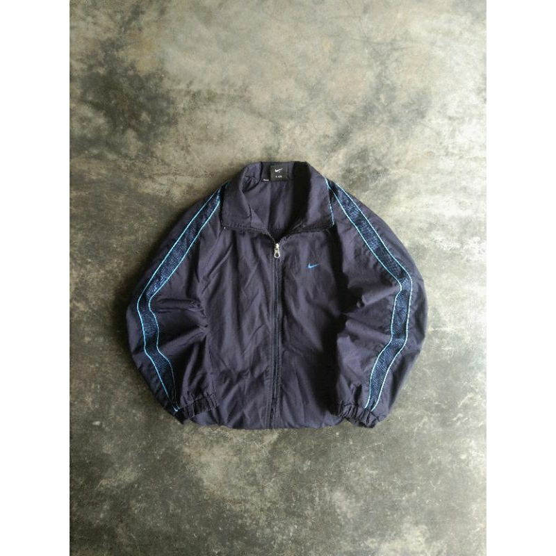 WB NIKE