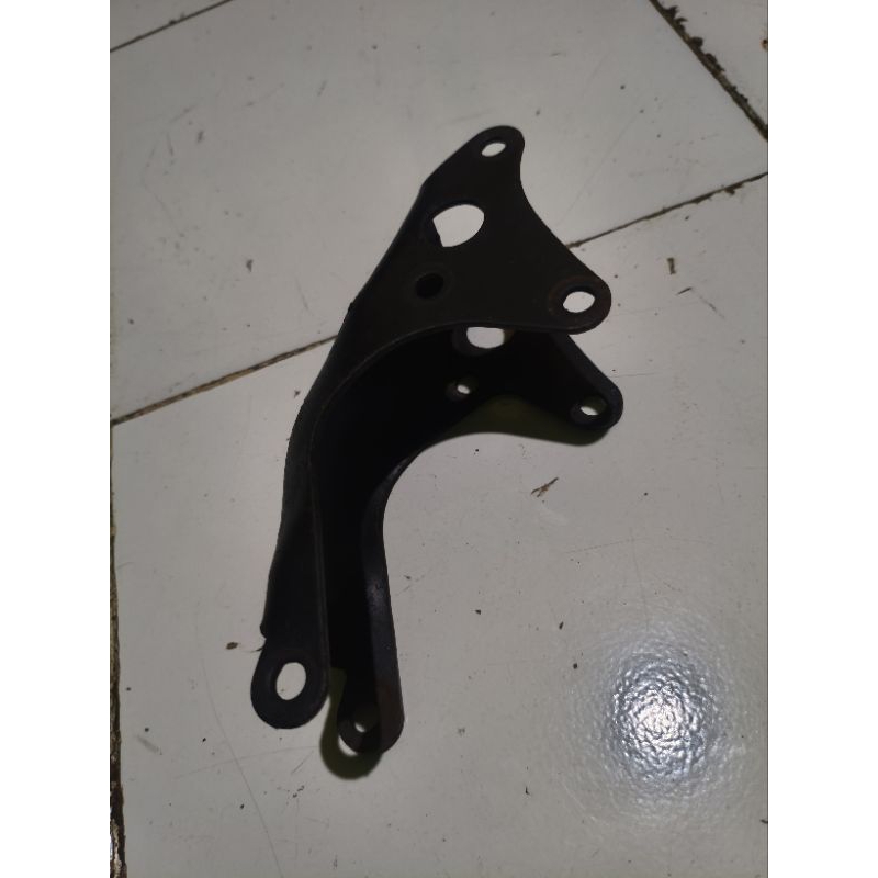 braket breket dudukan mesin thunder gsx 250