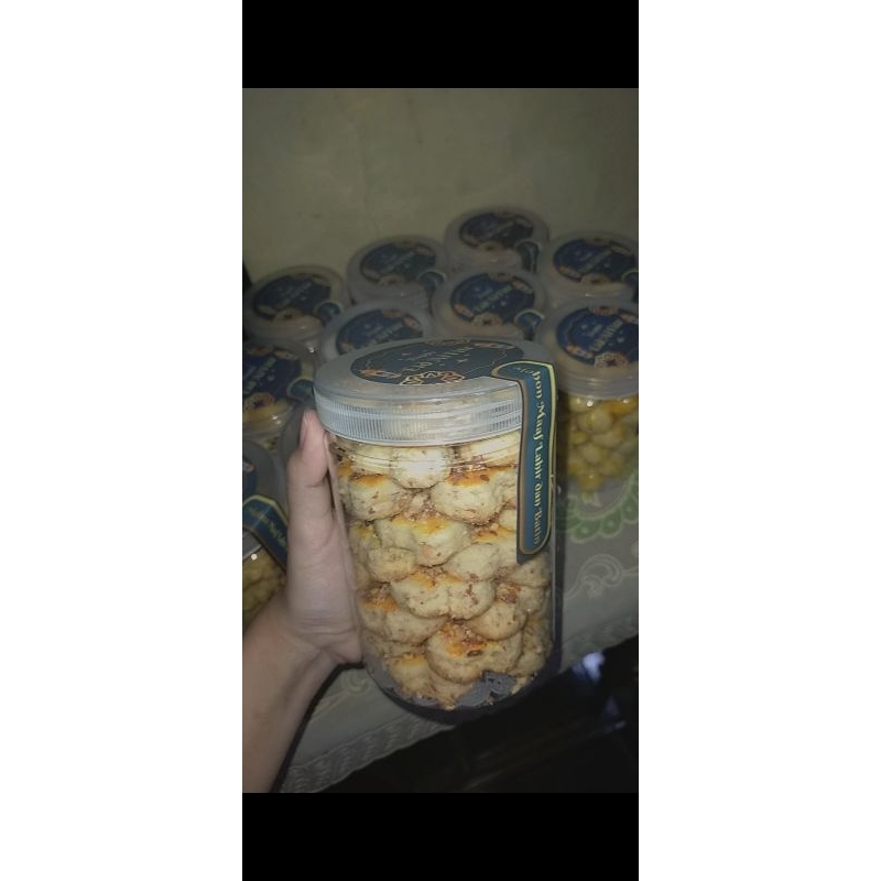 

KUE KERING LEBARAN MURAH (NGEPROS)