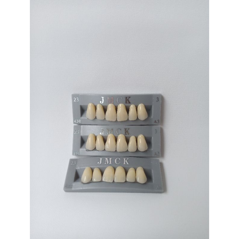 Satu Baris Gigi Palsu JMCK Depan Atas A3.5