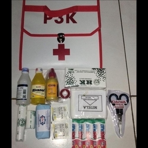 Tas P3k Jinjing Putih + Isi Type C First Aid Kit / Tas Obat P3k Dengan Isi C