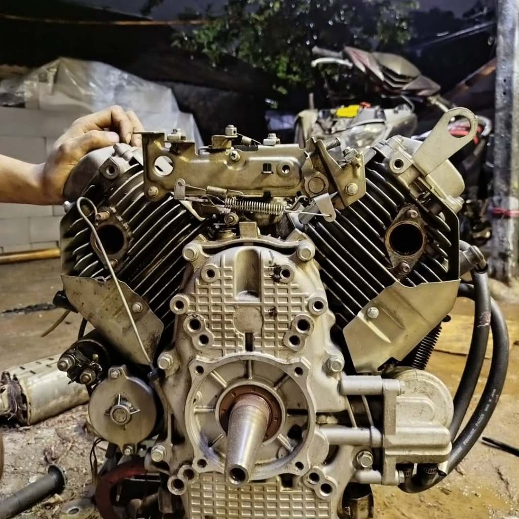 Mesin Penggerak V-twin Vanguard 700cc Motor Chopper Bobber Custom Harley SR400