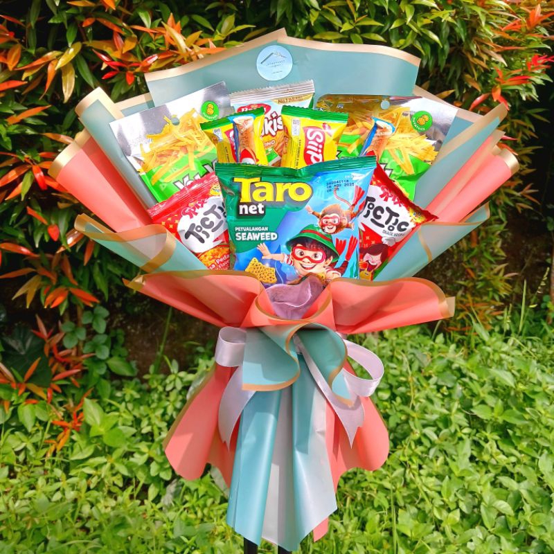 

buket snack murah, buket 30 an - buket wisuda - buket jajan