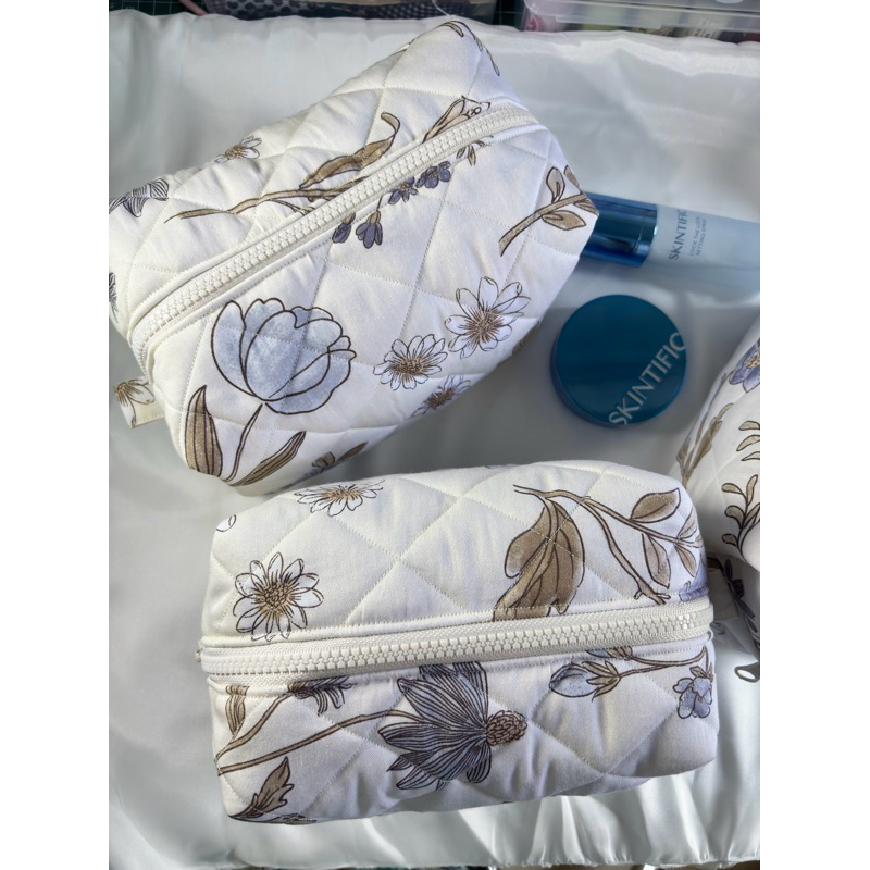 TYCHE - MAKEUP BAGS WHITE FLOWER
