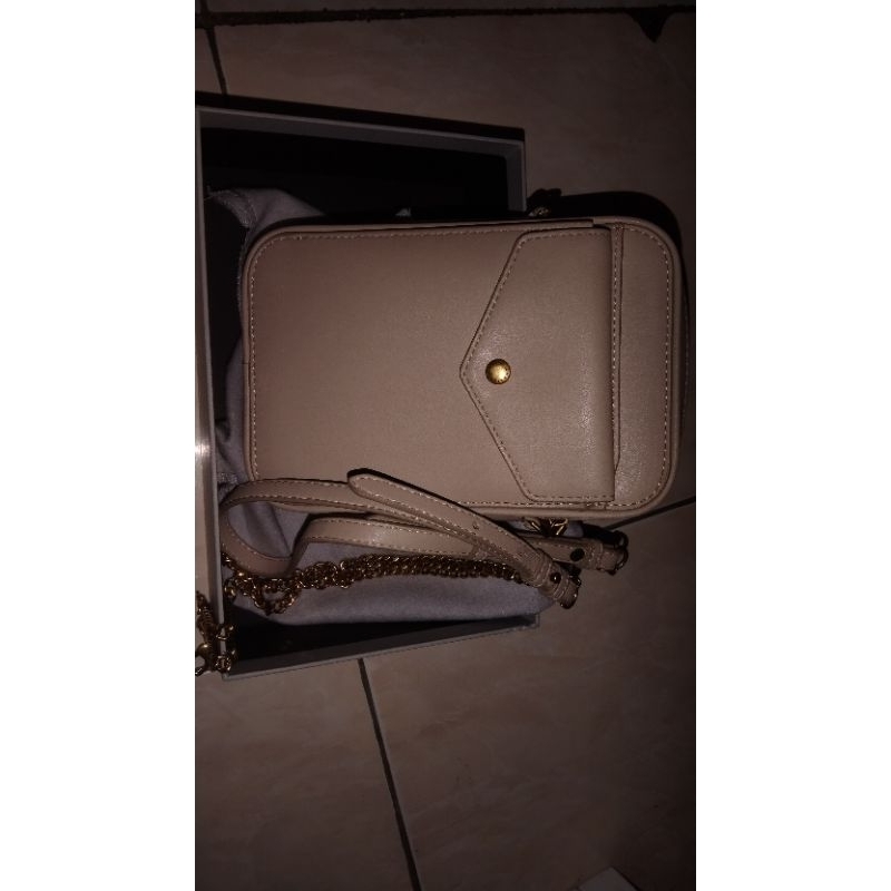 preloved phone bag charles and keith