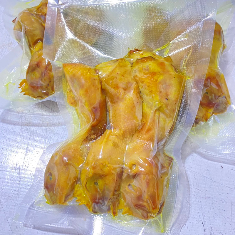 

Kepala Ungkep Kuning Frozen