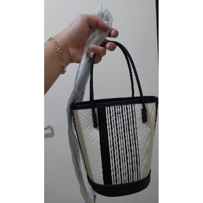 tas wanita terbaru gino mariani original 100%