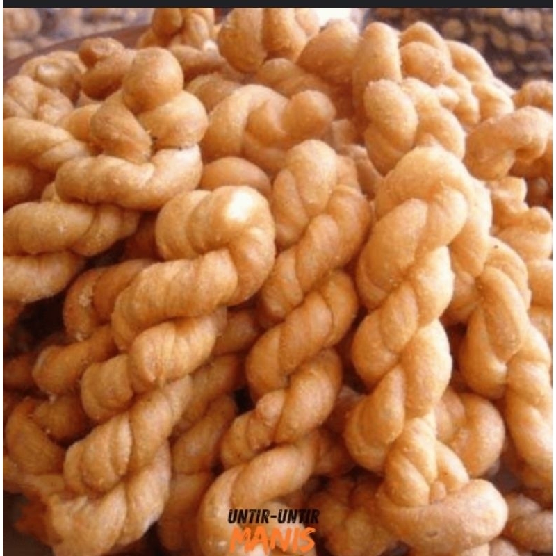 

untir-untir gurih dan renyah