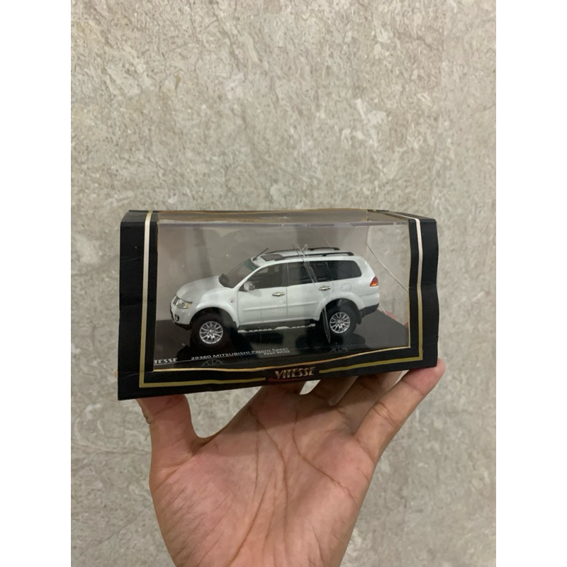 diecast Vitesse Pajero Sport 1:43 ex koleksi