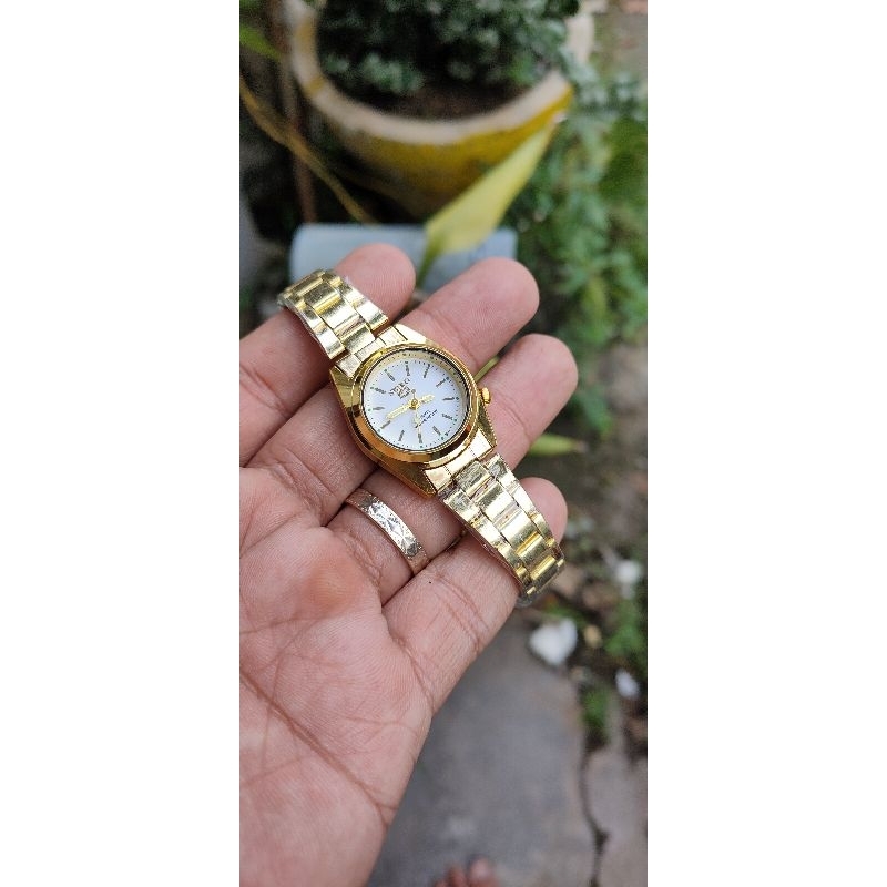 jam tangan wanita seiko 5 quartz gold stenlis steel fashionable klasik
