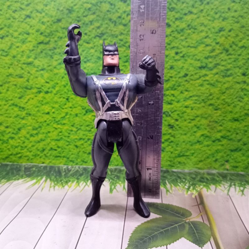 Action Figure Batman Kenner 1993 Vintage Original DC Comics Legends of The Dark Knight - Mainan Jadu