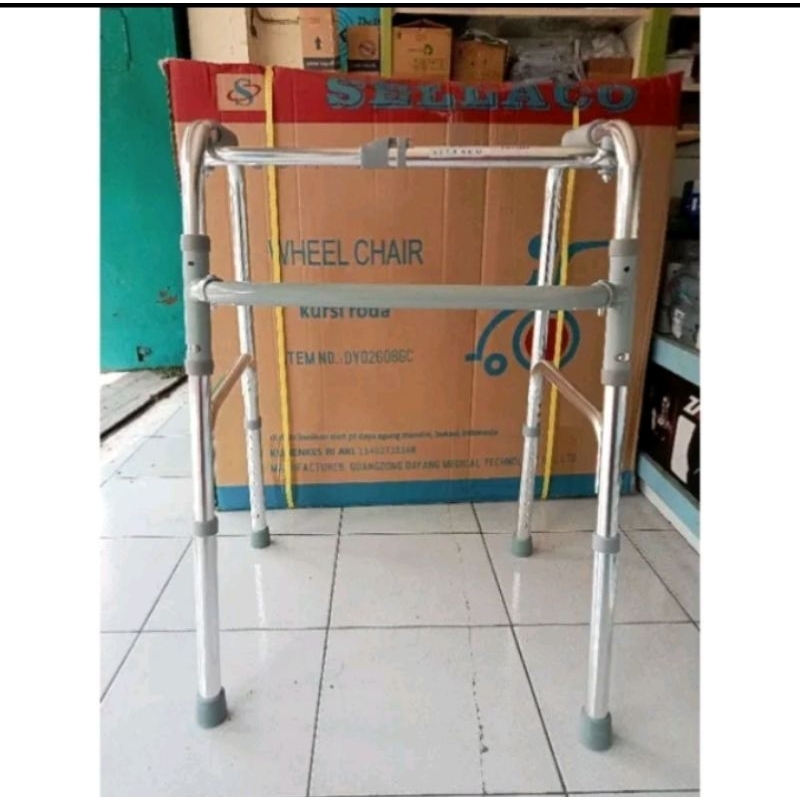 Walker Lipat Stainless Sellaco / Alat Bantu Jalan Lansia Lipat / Walker Lipat Alat Bantu Jalan Tanpa
