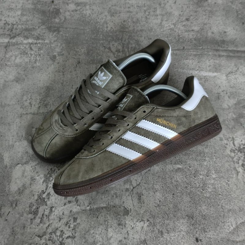 4adidas size 42
