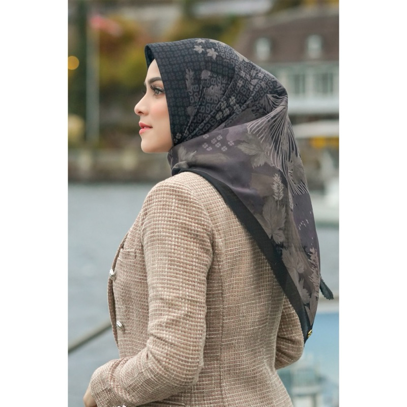 Buttonscarves The Iseltwald series