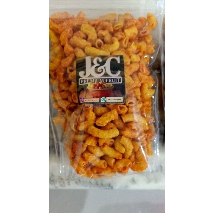 

macaron jagung pedes manis medan