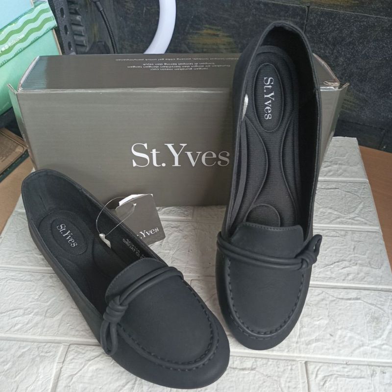 SANDAL & SEPATU CEWEK DEWASA