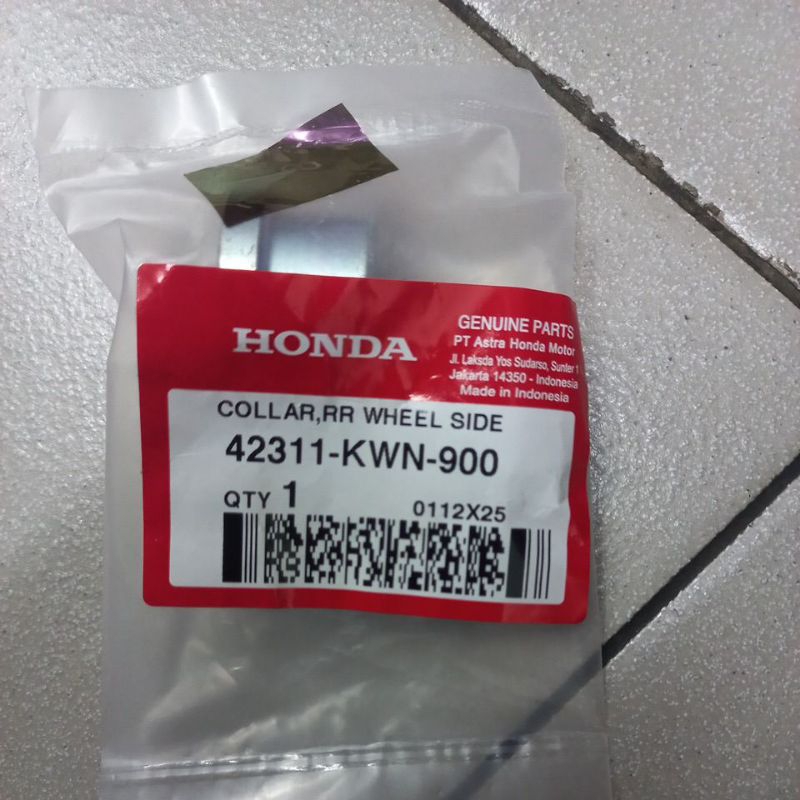 42311KWN900 – COLLAR RR WHEEL SIDE, BOSH RODA BELAKANG, BOSH SWING ARM DALAM PCX, VARIO 125, VARIO 1