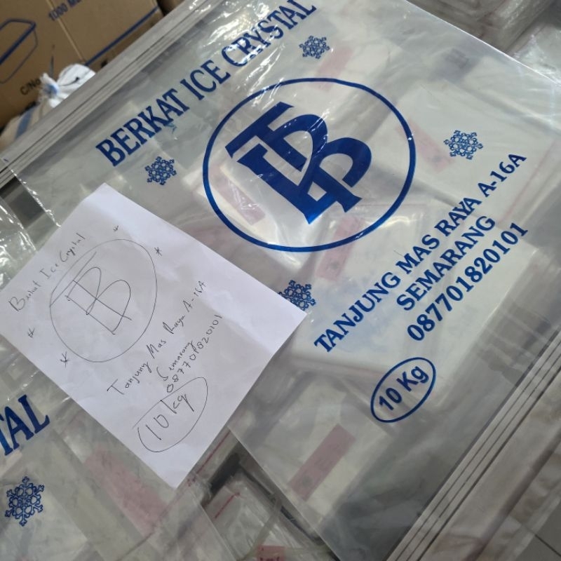 Plastik Es Kristal Sablon Merk - Kantong Plastik Kemasan Es kristal Custom Sablon Merk Sendiri