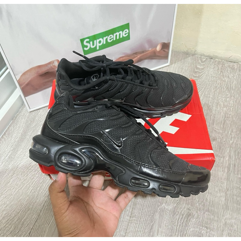 Nike airmax plus tn black